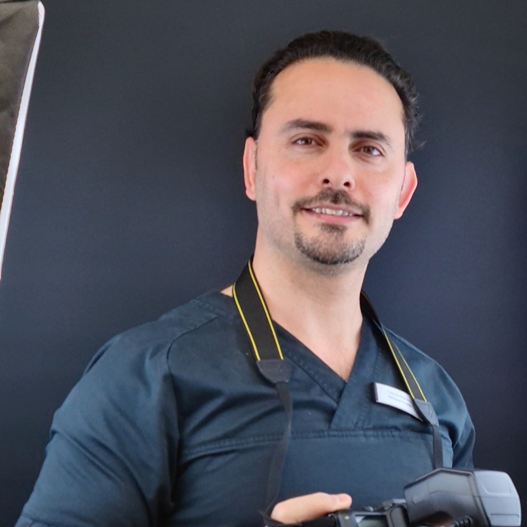 Rus pornosini tomosha qiling: er xotinini yalaydi